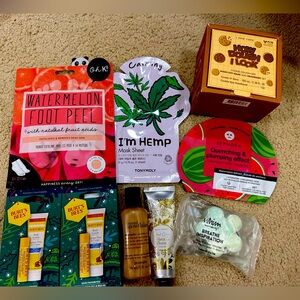 🍁🍁🎉FINAL PRICE🎉Bundle of Self care Items